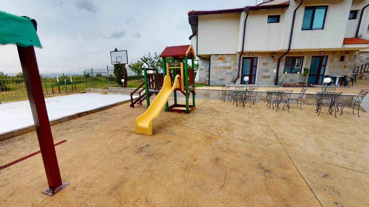 Imperial Heights Villas Солнечный берег Экстерьер фото