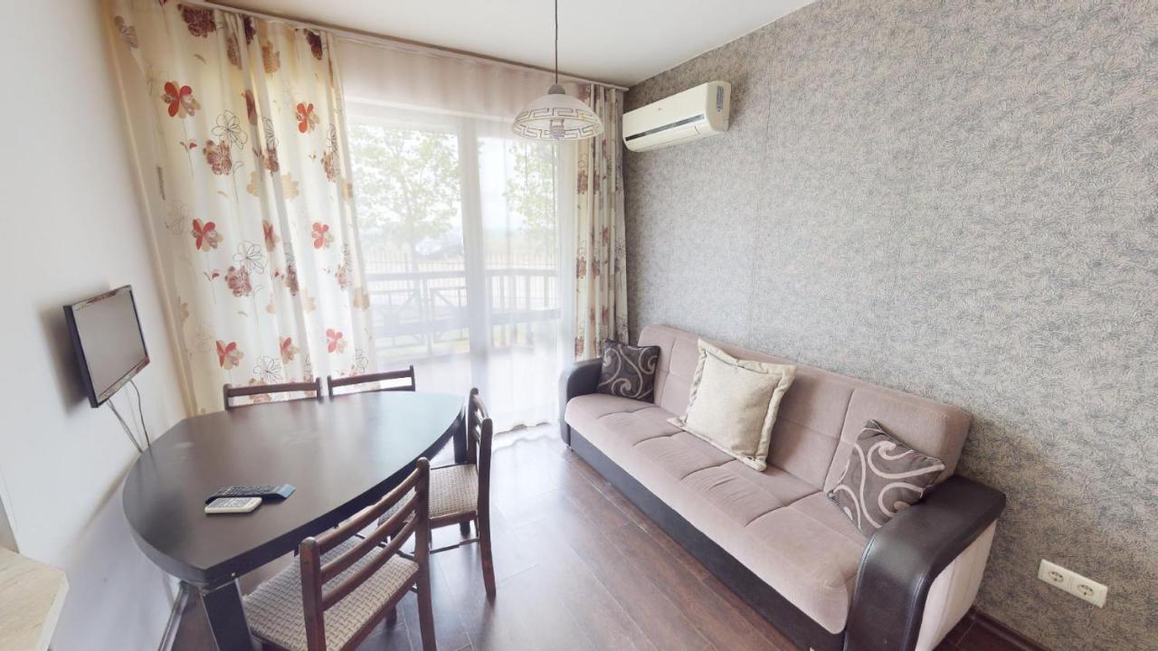 Imperial Heights Villas Солнечный берег Экстерьер фото