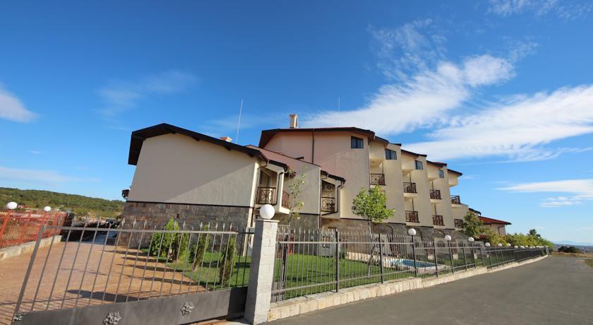 Imperial Heights Villas Солнечный берег Экстерьер фото