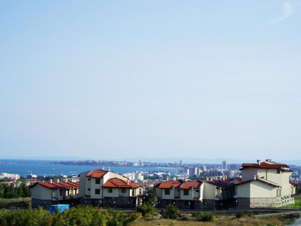 Imperial Heights Villas Солнечный берег Экстерьер фото
