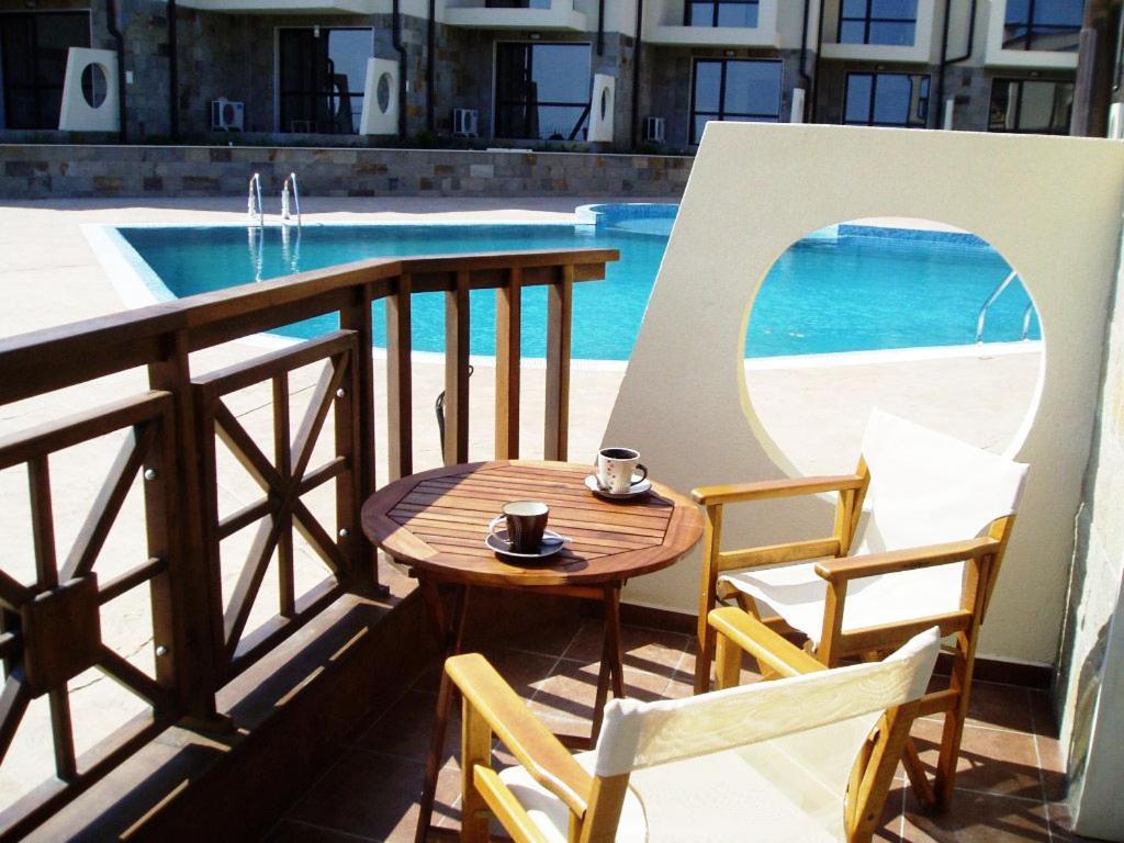 Imperial Heights Villas Солнечный берег Экстерьер фото