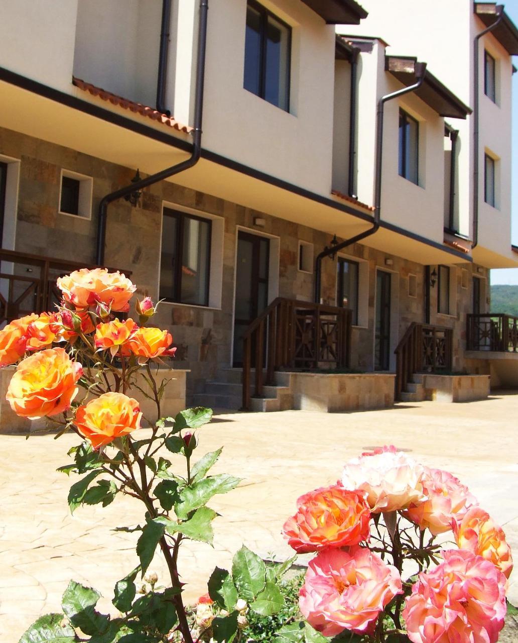 Imperial Heights Villas Солнечный берег Экстерьер фото